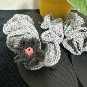 2 Shades of Grey Ruffle Flip Flops Size 7 for Flare Any Time Outside Comfortable and Stylish