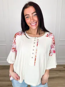 POL Making it Work Rayon Blend Short Sleeve Cream Top