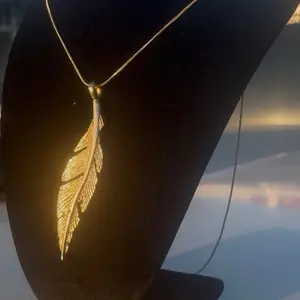 10k/12G Golden “Fall Leaf Pendant” with Elegant Design and Durable Material