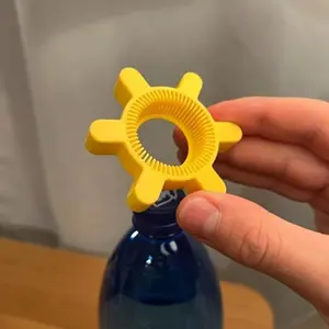 Rotating Bottle Opener Small Plastic Design Ergonomic Handle Home Kitchen Travel Tool Soda Drink Bottles Easy Twist