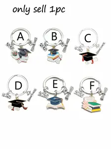 Unisex Metal Graduation Cap Keychain, Commemorative Gift for 2026 Graduates, Trendy Cute Keychain, Durable and Stylish Accessory, Perfect Souvenir