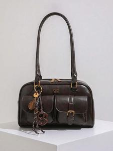 Retro style double pocket handbag, fashionable Underarm Shoulder Purse with pendant, simple and versatile single shoulder baguette bag, niche design suitable for college students, office workers daily commuting, etc.