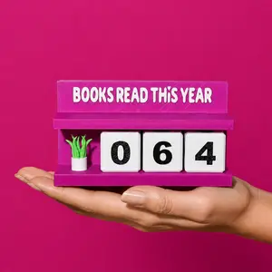 Interactive Book Counter / Book Tracker For Bookworms