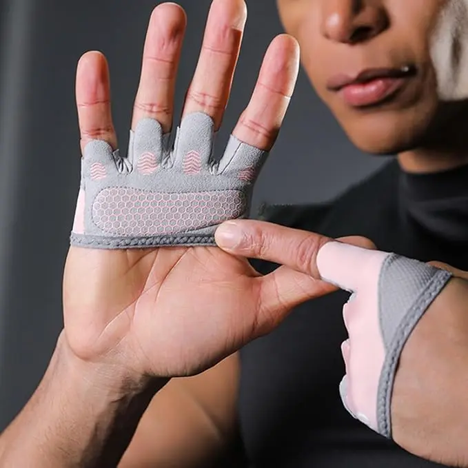 Unisex Fitness Gloves, Lightweight Half-Finger Athletic Accessory with Breathable Fabric, Padded Palm, and Non-Slip Grip for Gym Workouts, Fitness Exercise Accessories, Workout Accessory