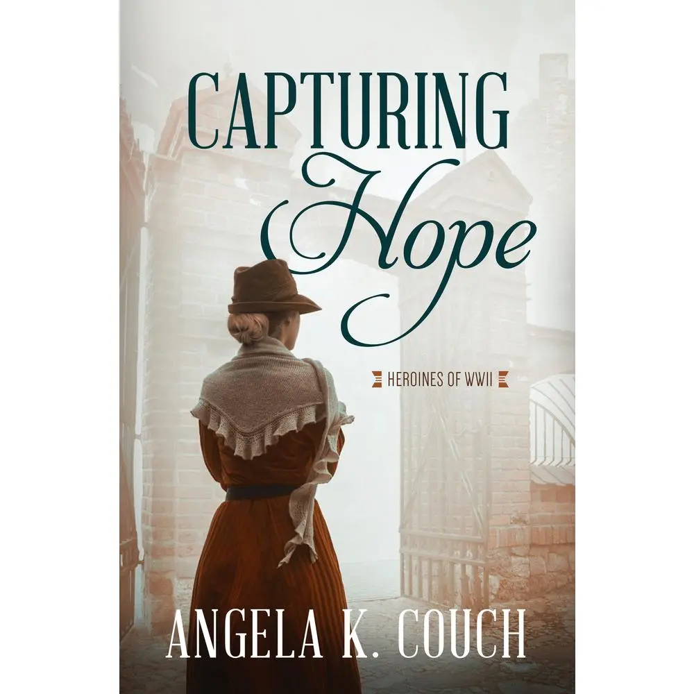 USED Book - Capturing Hope: Volume 12 by Couch, Angela K. (Paperback) - english