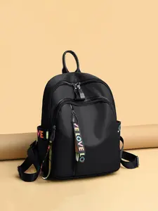 Versatile and trendy backpack, fashionable and casual travel backpack, solid color and niche design, suitable for daily commuting and other scenarios.