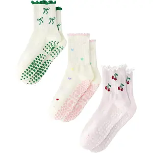 Pilates Grip Socks for Women Yoga Grippy Socks Cute Barre Non Skid Athletic Crew Sticky Sock Workout Hospital