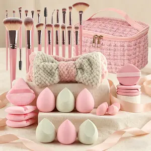 40-piece Pink Beauty Tool Set, Makeup Brushes Kit, with large-capacity travel makeup bag, pre- and post-makeup essentials, includes multi-size soft brushes and various beauty blenders, Makeup Brush Storage