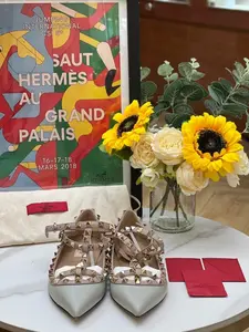 Preloved Valentino 36.5 Flats 12129