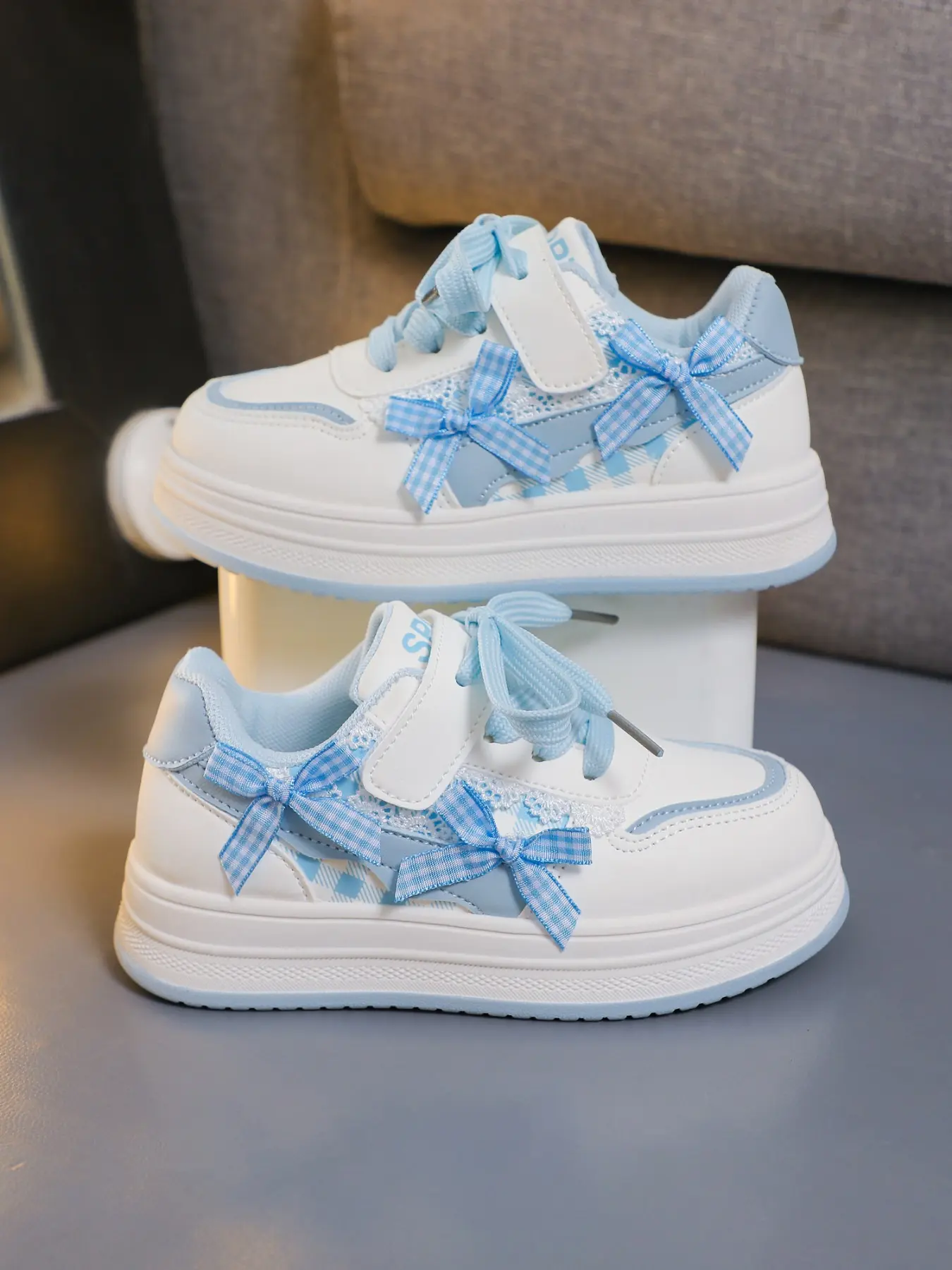 Girls' Bow Board Shoes, Velcro Soft Sole Anti-Slip Low Top Casual Shoes, Plaid Bow Decoration, Perfect for School Uniform, Princess Dress, Jeans, Nonslip Low Ankle Trainers