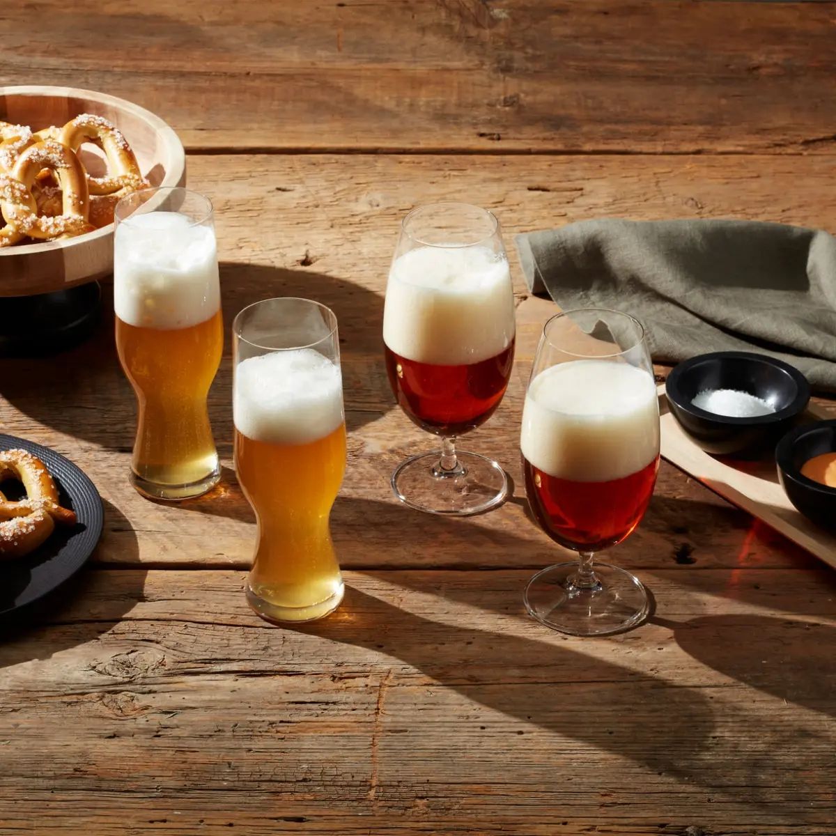 Lenox 895251 Tuscany Classics Assorted Beer Glass Set - 4-Piece, Casual Bar Drinkware, Dishwasher Safe