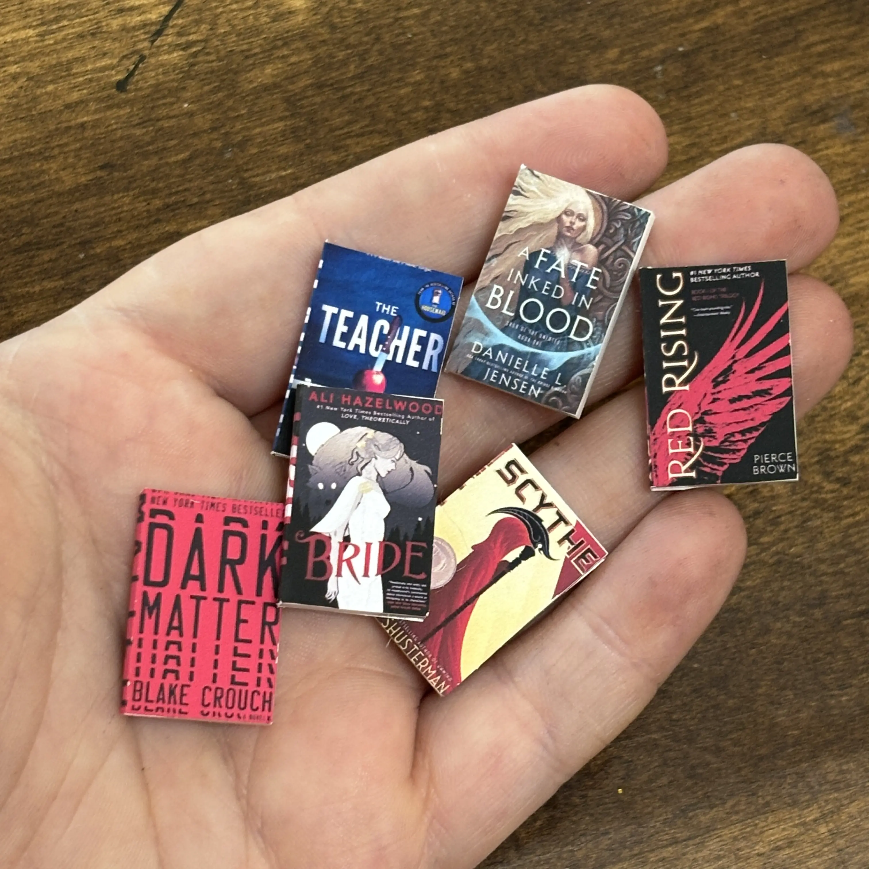 Mini book blanks. 1/12 scale (SMALLER SIZE) (NO COVER ART INCLUDED) Mini book blanks. 1/12 scale (SMALLER SIZE) (NO COVER ART INCLUDED)
