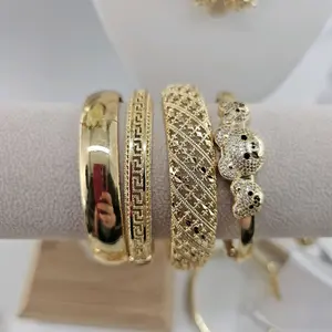 (B16)(B17) 14 K Gold Bangle for Women - Luxurious & Elegant Design - Versatile for Casual & Formal Occasions - Beautiful 14 K Gold Color - Ideal for Elegant Accessories  7.5 cm* (1 bangle)