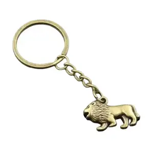 Vintage Bronze Lion Pendant Keychain Key Ring Chain Growling Zoo Animal Gift