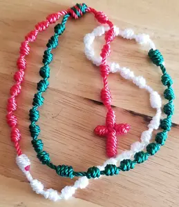 Advent Christmas Rosary, Religious Prayer Beads with Faceted Design - Decorative Gift for Daily Devotion and Holiday Reflection