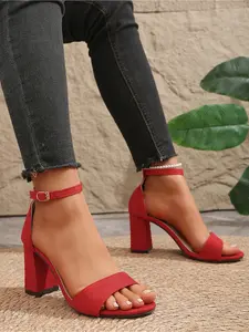 A pair of women's new summer large-size round-toe chunky-heeled high-heeled sandals, solid color, with a buckle strap and covered heel, simple and stylish sandals Footwear Ankle Strap Sandals