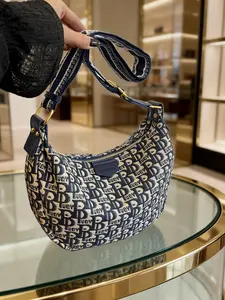 Women's Crossbody Bag Chain, Fashionable Print Style, Trendy Handbag for Daily Use, Perfect Gift Choice, Stylish and Elegant Design