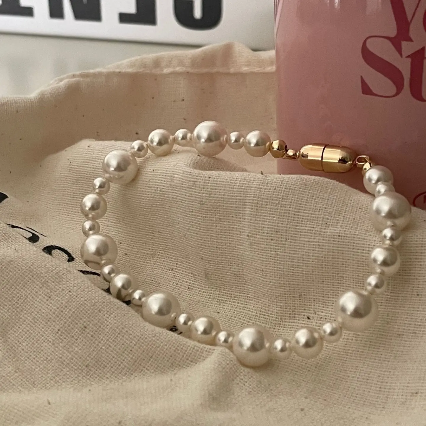 Women's Faux Glass Pearl Beaded Bangle Bracelet - Gold-Plated Magnetic Cylinder Clasp, Smooth Polished Faux Pearls, Alternating & Gradient Sizes, Stackable Wrist Candy for Anniversary, Birthday, Valentine Costume Jewelry