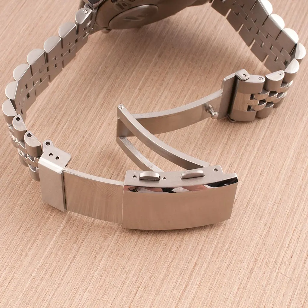 Tool-Less Quick Adjust Bracelet Clasps