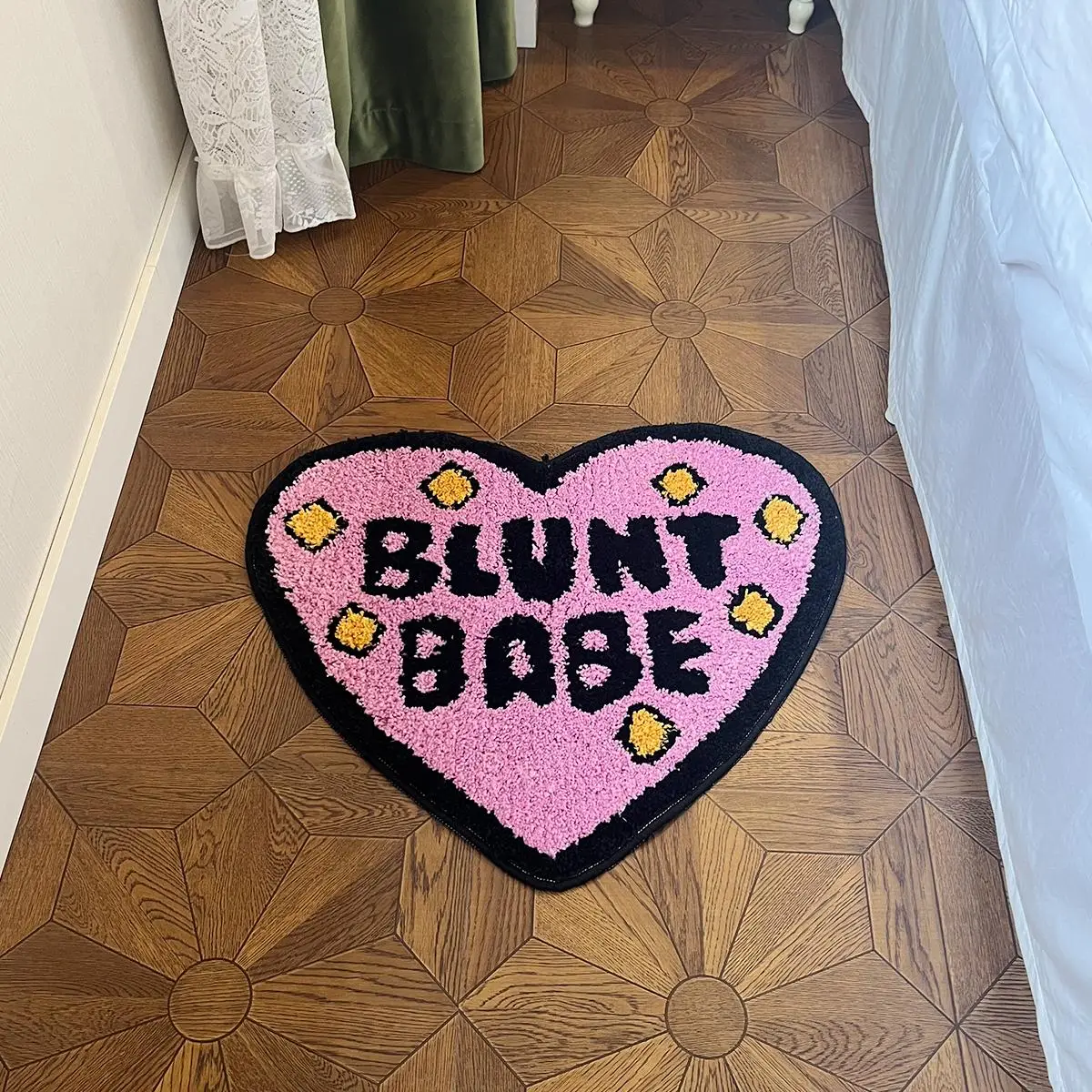 Heart Shaped Decorative Carpet, Water Absorbent Soft Floor Rug, Anti-slip Indoor Mat for Bedroom Washroom, Summer Essentials, Rugs for Living Room