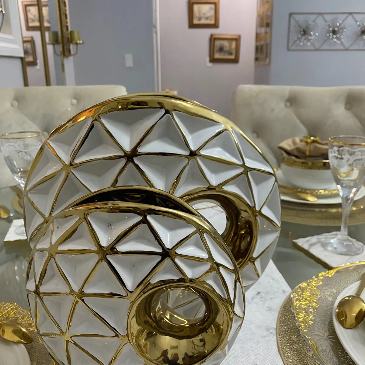 Decorative flower vase
