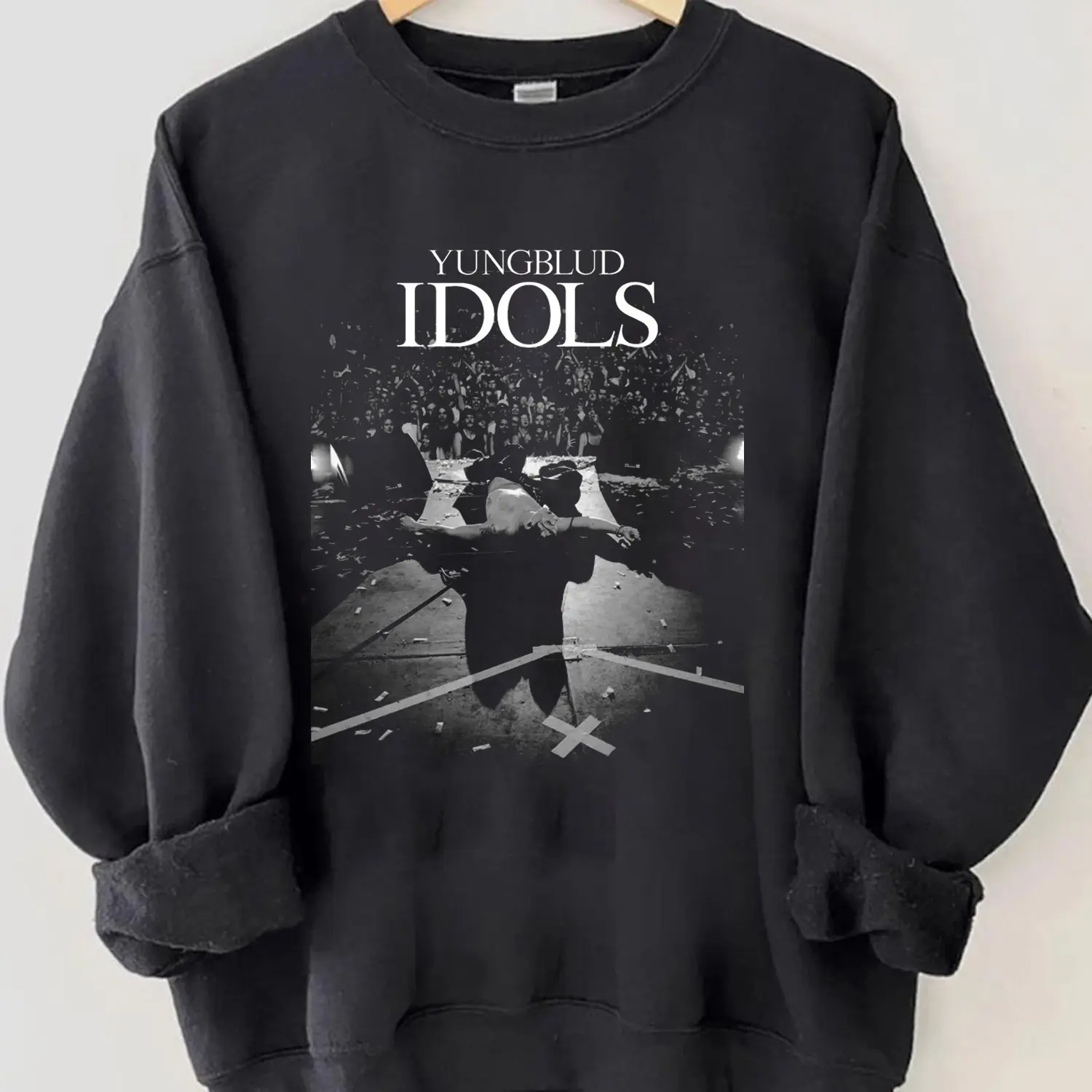Yung "DONT FORGET TO LIVE" Idols The World Tour Unisex Shirt, Youth Shirt, Sweater, Hoodie, tour band apparel, merch tee Tour 2026 TopCover Cloud Tee Casual Comfort Hoodie, Men's Outfits Local Gift for him, for her