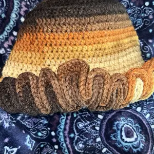 Plaid Curlie Ruffled bucket hat