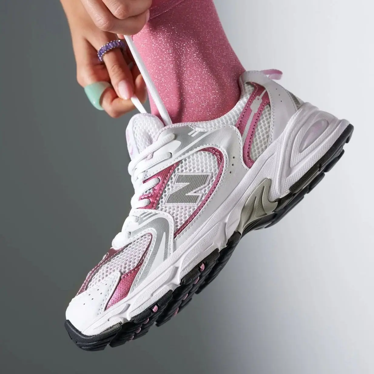 New Balance 530 White Pink Sugar MR530PK Men's Fashion Sneaker New New Balance 530 White Pink Sugar MR530PK Men's Fashion Sneaker New