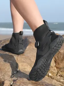 2026 New River Shoes for Men and Women, Breathable Anti-Slip Water Shoes, Quick-Dry Outdoor Sports Shoes, Water Resistant Footwear, Ideal for Beach, Swimming, Hiking