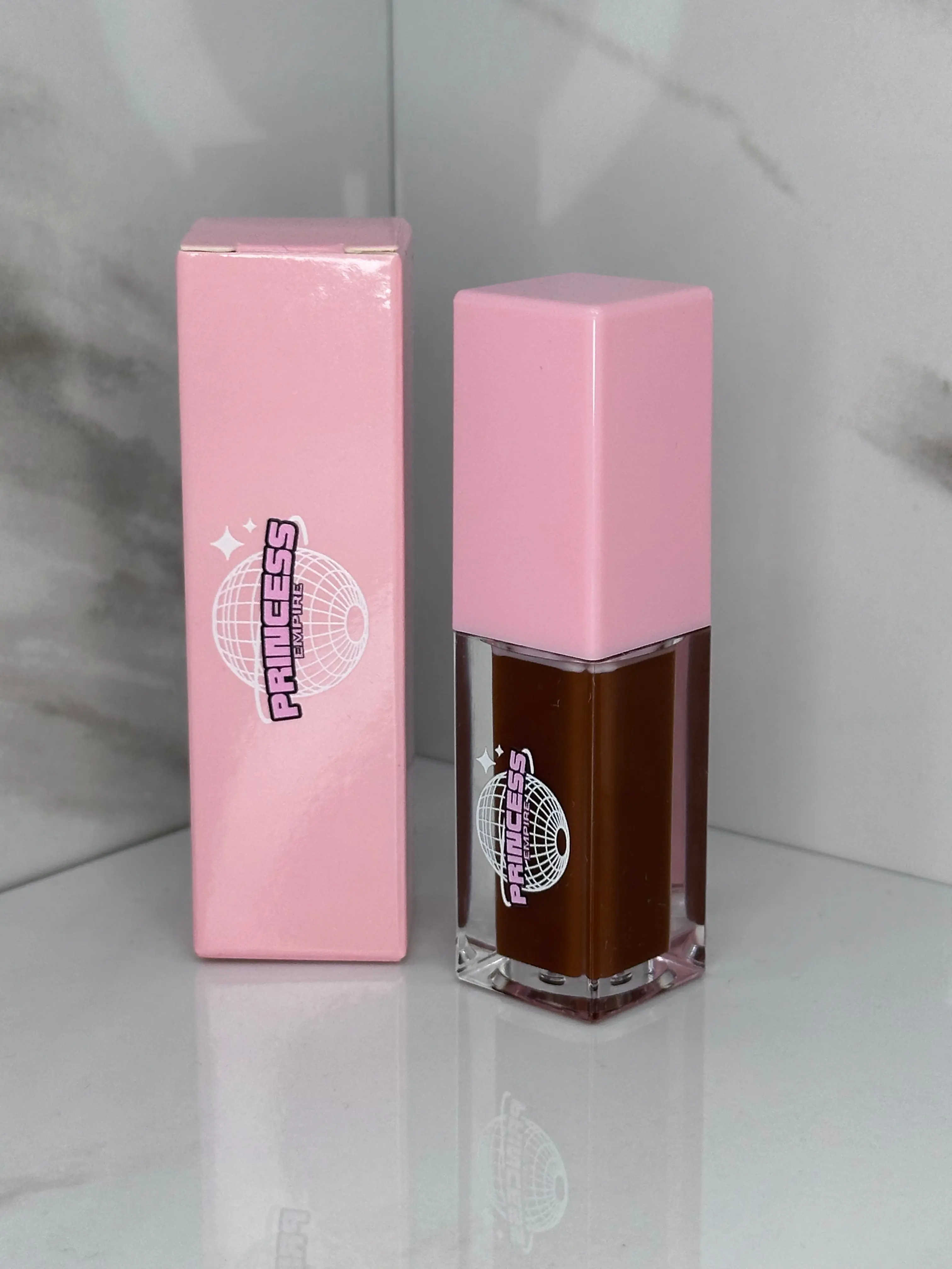 Hydrating Lip Gloss "Chocolate Cake"