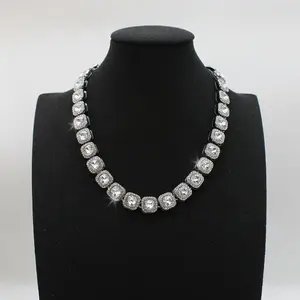 Fashionable 18-inch Square Cuban Chain Necklace with Rhinestone Accents, Zinc Alloy Choker for Men, Hip Hop Style Jewelry Accessory