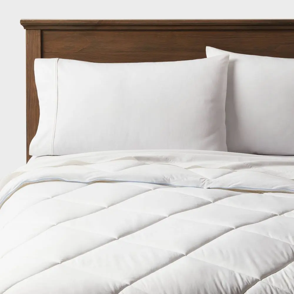 King/California King Cool Touch Down Alternative Duvet Insert - Threshold