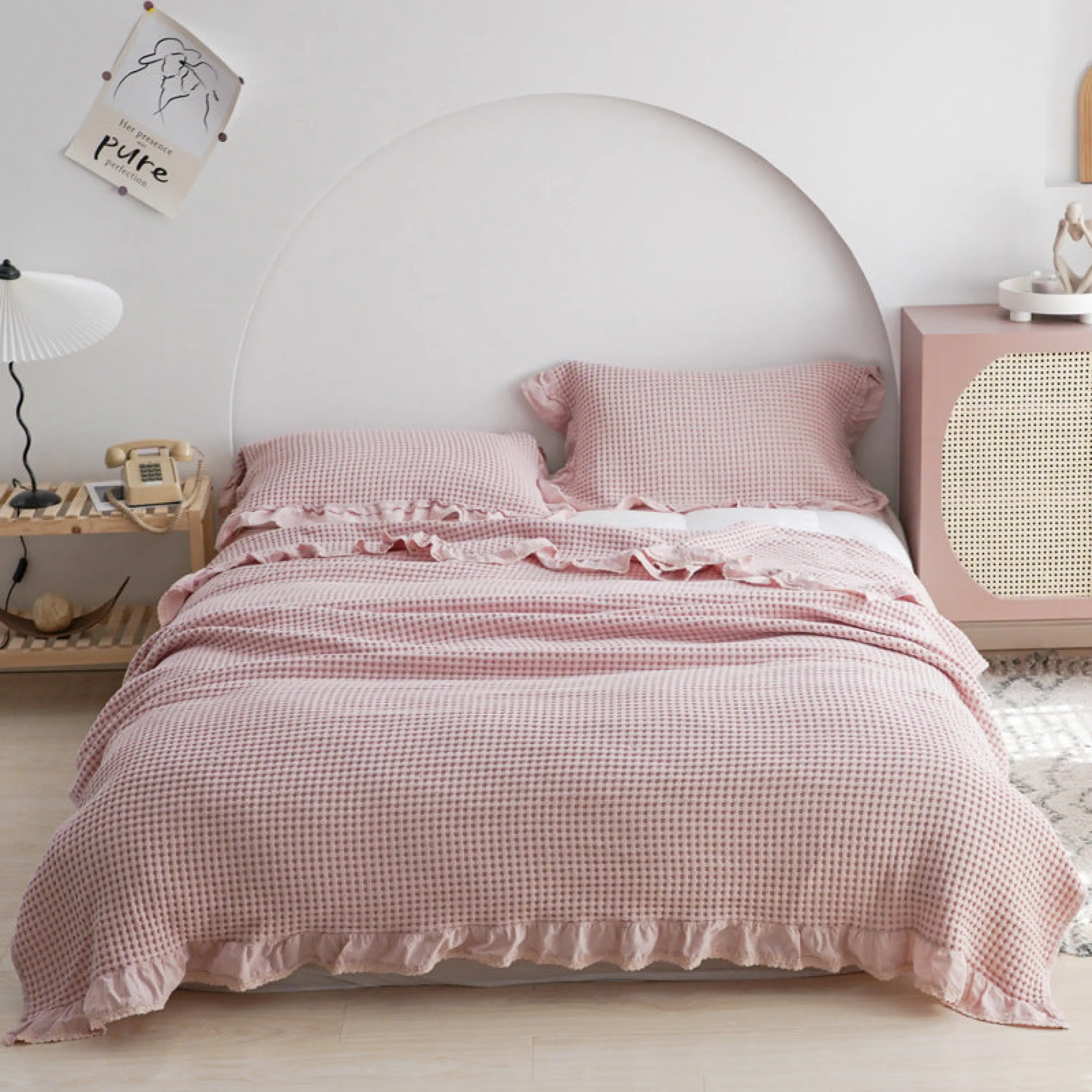 Textured Ruffle Cotton Blanket / Pink