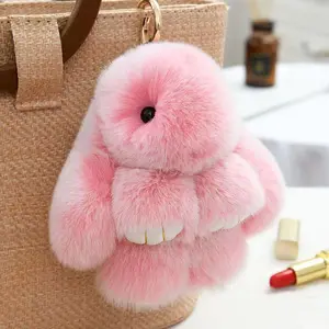Handmade FluffyBunny PomPom Keychain Cute Christmas Gift TravelAccessory Birthday Present for Girls Women Pink Fur Keychain Perfect for Special Occasions