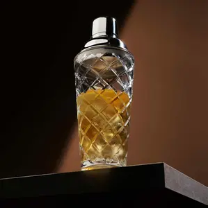 Admiral Crystal Cocktail Shaker Clear with Built-In Stainless Steel Strainer and Silicone Seal, 25 oz Capacity