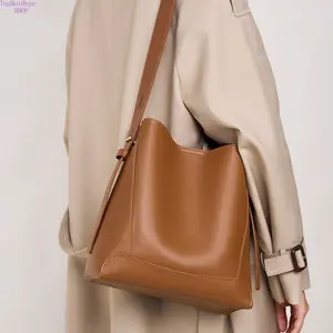 Women's 2026 New Spring Summer Genuine Leather Large Bucket Bag, Versatile Crossbody Bags & Shoulder Handbag, Spacious Lightweight Classic All-Match Purse for Daily Commute, Work & Shopping