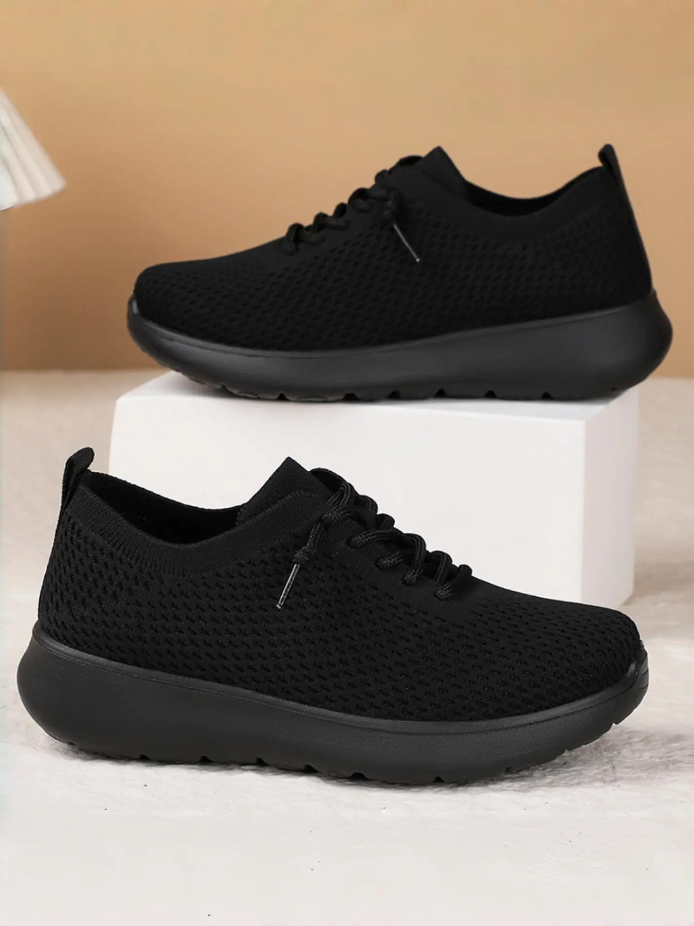 Women's Ultra-Light Sports Shoes, Lightweight Sneakers, Super Lightweight Sneakers, Breathable Mesh Design, Comfortable Fitness & Outdoor Shoes, Casual Fashion Athletic Sneakers, Fashionable Casual Sneakers, All Seasons Sneakers