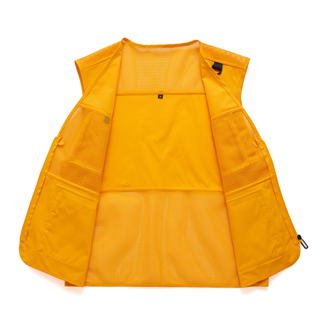 Versatile Mesh-Lined Utility Vest for Men Durable Quick-Drying Ideal for Outdoor Activities Menswear Tops