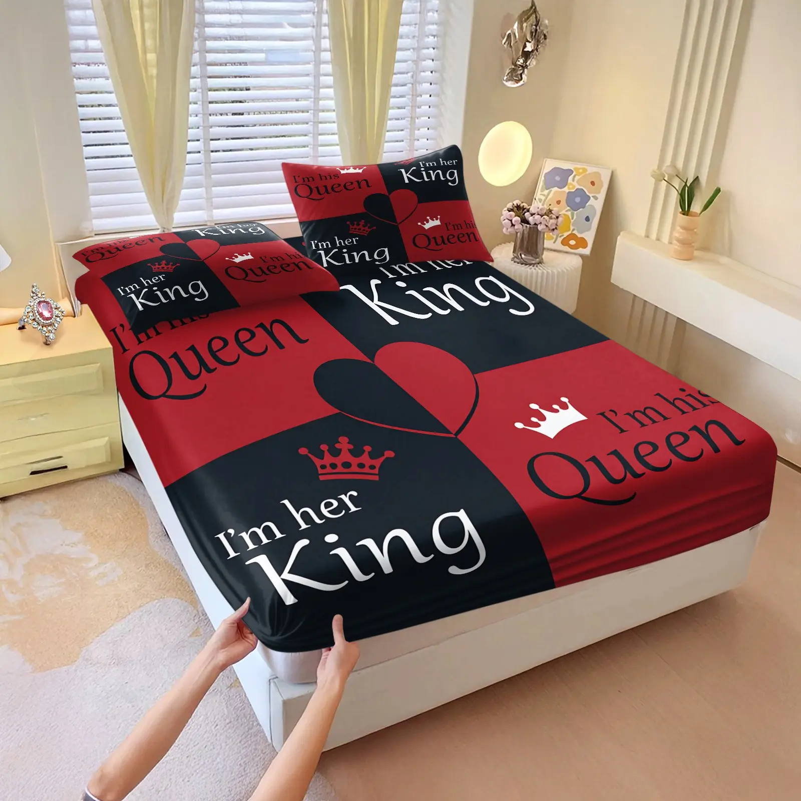 3Pcs 'King Queen' Words Couple Fitted Sheet Set, Decorative Bedsheet Sets, Crown and Heart Print, Printed Bedding Set, Soft Cozy, Perfect Anniversary, Wedding or Engagement Gift for Companion, Stylish Bedroom Decor. Includes 2 Pillowcases, No Pillow Core