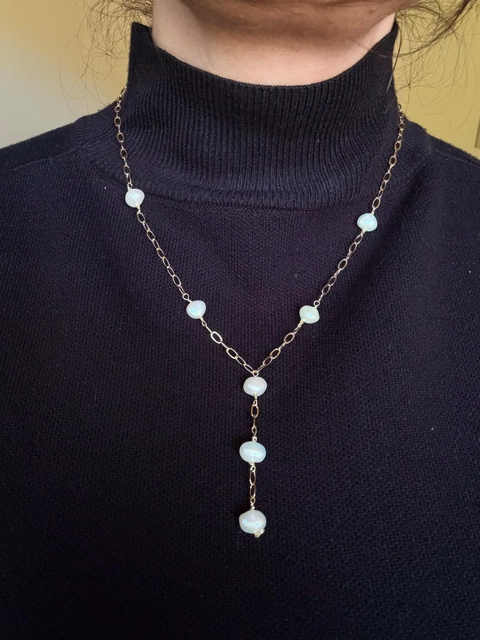 Handmade Real Freshwater Pearl Lariat Necklace, Iridescent Gemstone Accent, Unisex Jewelry for Wedding Occasions