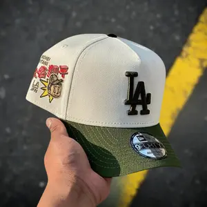 New Era Los Angeles Dodgers Green Cap 9FORTY designed with bold embroidered LA logo, high-quality cotton material, adjustable snapback fit, breathable and durable, perfect sport fashion hat, gorras para hombres
