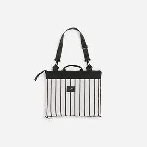 Koko Packable Picnic Blanket