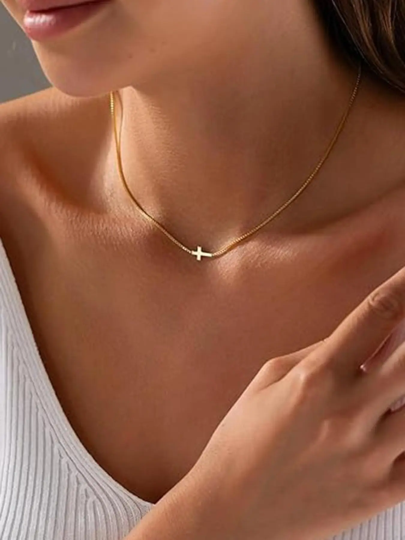 Women's Cross Necklace, Faith Necklace, Delicate Small Cross Pendant Chain, Simple Fashion Cute Cross Charm Necklace, Easter Basket Filler Gift, Jewelry Gift