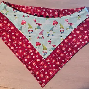 Boutique+Double Point Bandana for Dogs and Cats - Christmas Themed