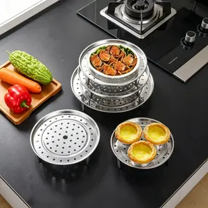 This 3-piece stainless steel steamer set (18/20/22 cm) features stackable perforated steaming trays, is sturdy and heat-resistant, and is suitable for kitchen cooking, steaming vegetables, dumplings, and desserts.