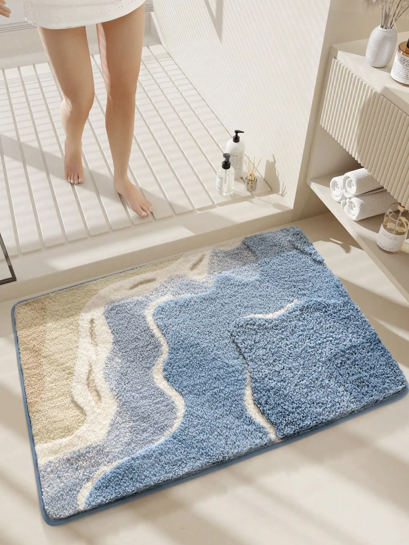 Abstract Ocean Wave Plush Bath Mat Non Slip Soft Absorbent Bathroom Floor Rug