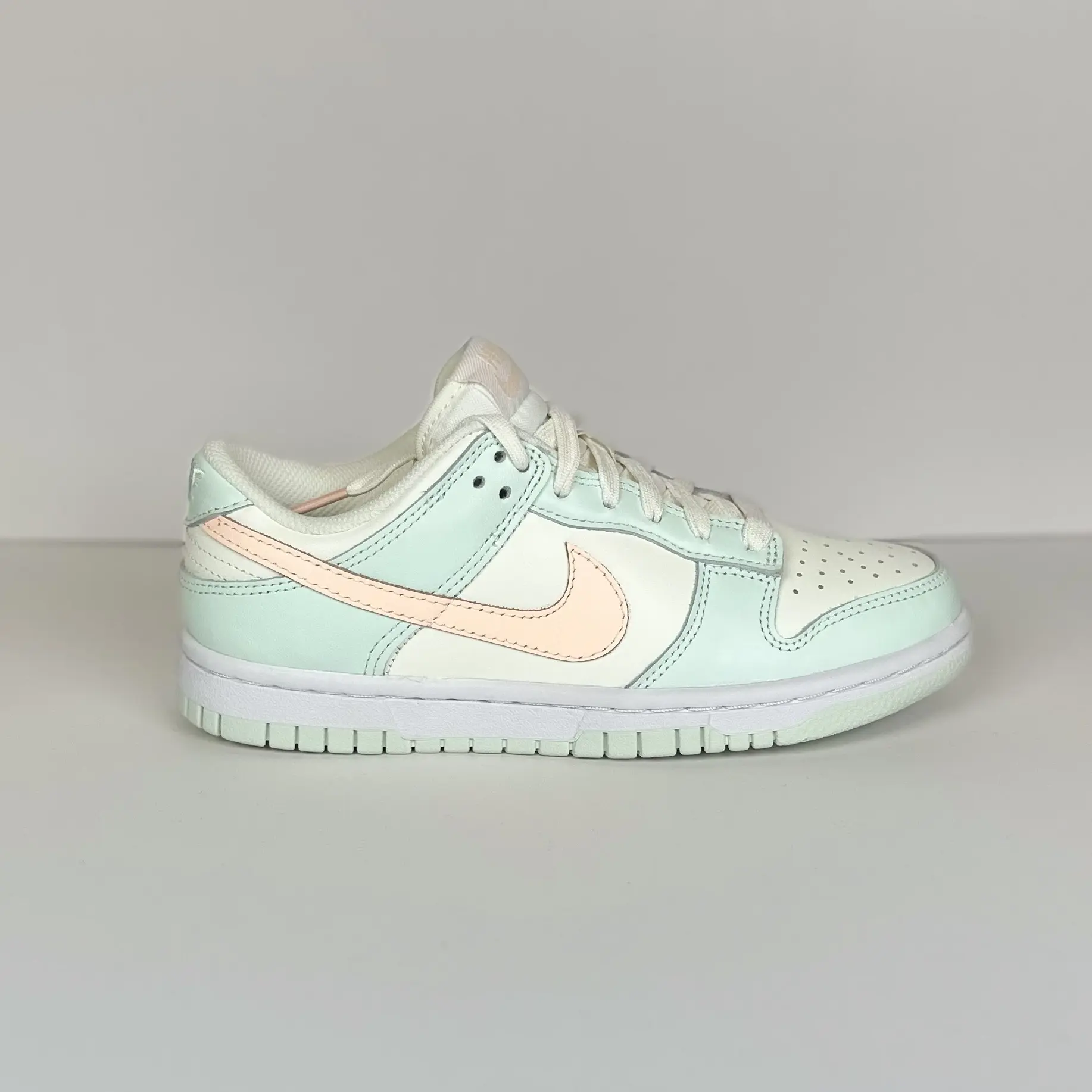 Nike Dunk Low Women's Barely Green Sneakers Shoe Training Athletic Trainer
