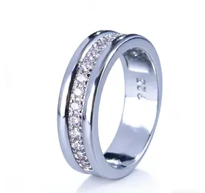 Fashion Cubic Zirconia Ring ，Elegant Engagement Ring, Perfect for Wedding Anniversaries, Parties, Valentine’s Gifts, Daily Wear & Stacking