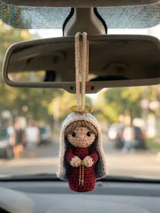 Handmade Crochet Virgin Mary Car Charm | Virgencita Rearview Mirror Accessory | Our Lady of Guadalupe Auto Decor | Amigurumi Catholic Gift | Adorno de Auto Virgen de Guadalupe