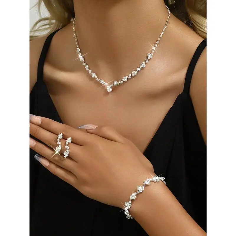 4pcs/Set Gold-Color Minimalist Delicate Claw Chain Necklace Earrings Bracelet Set, Fashion Accessories For Prom Or Party 4pcs/Set Gold-Color Minimalist Delicate Claw Chain Necklace Earrings Bracelet Set, Fashion Accessories For Prom Or Party